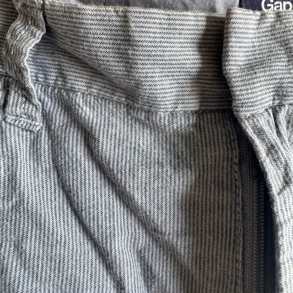 GAP - Picture 2 of 3